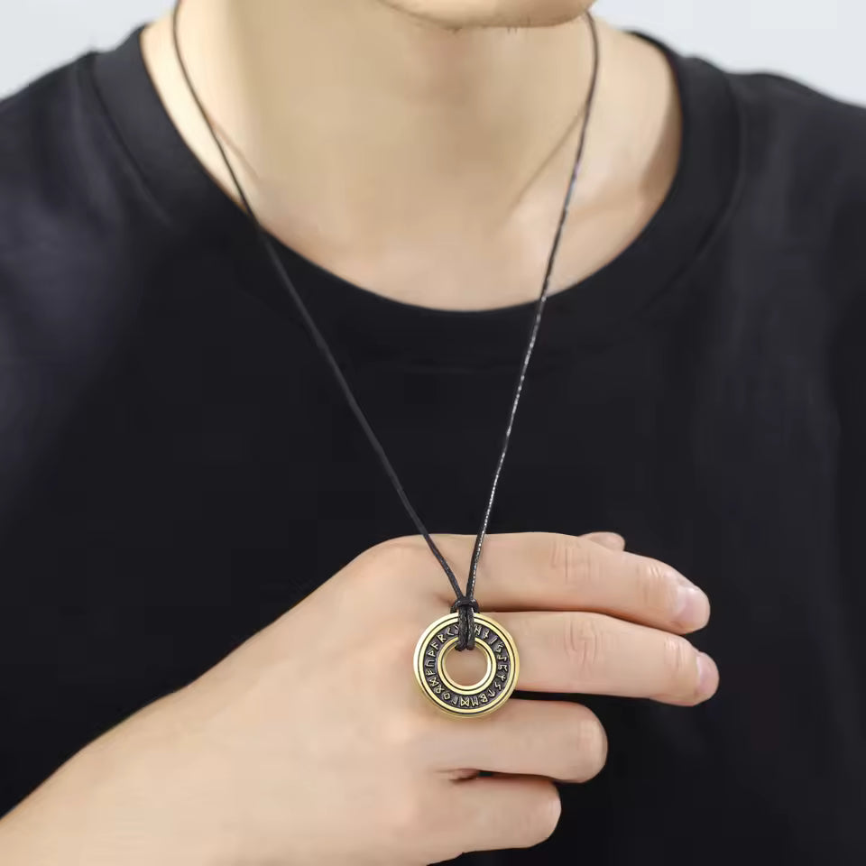 Ateloriac Pendant: Northern Shield