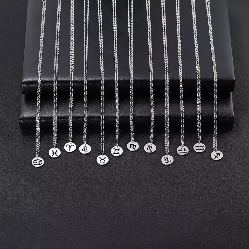 Ateloriac Pendant: Star Silhouette