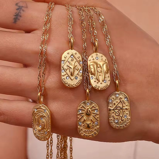 Ateloriac Pendant: Tarot Aesthetic