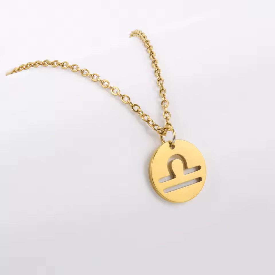 Ateloriac Pendant: Star Silhouette