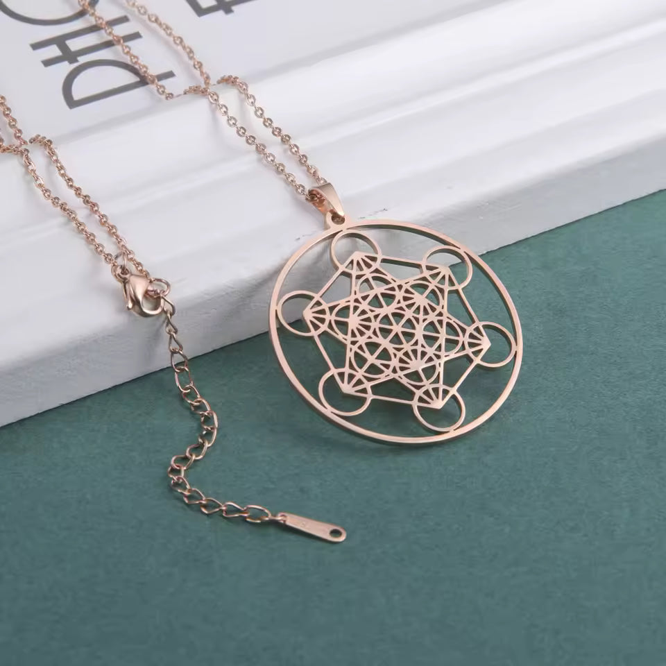 Ateloriac Hanger: Geometrie van het Universum (Metatrons Kubus)