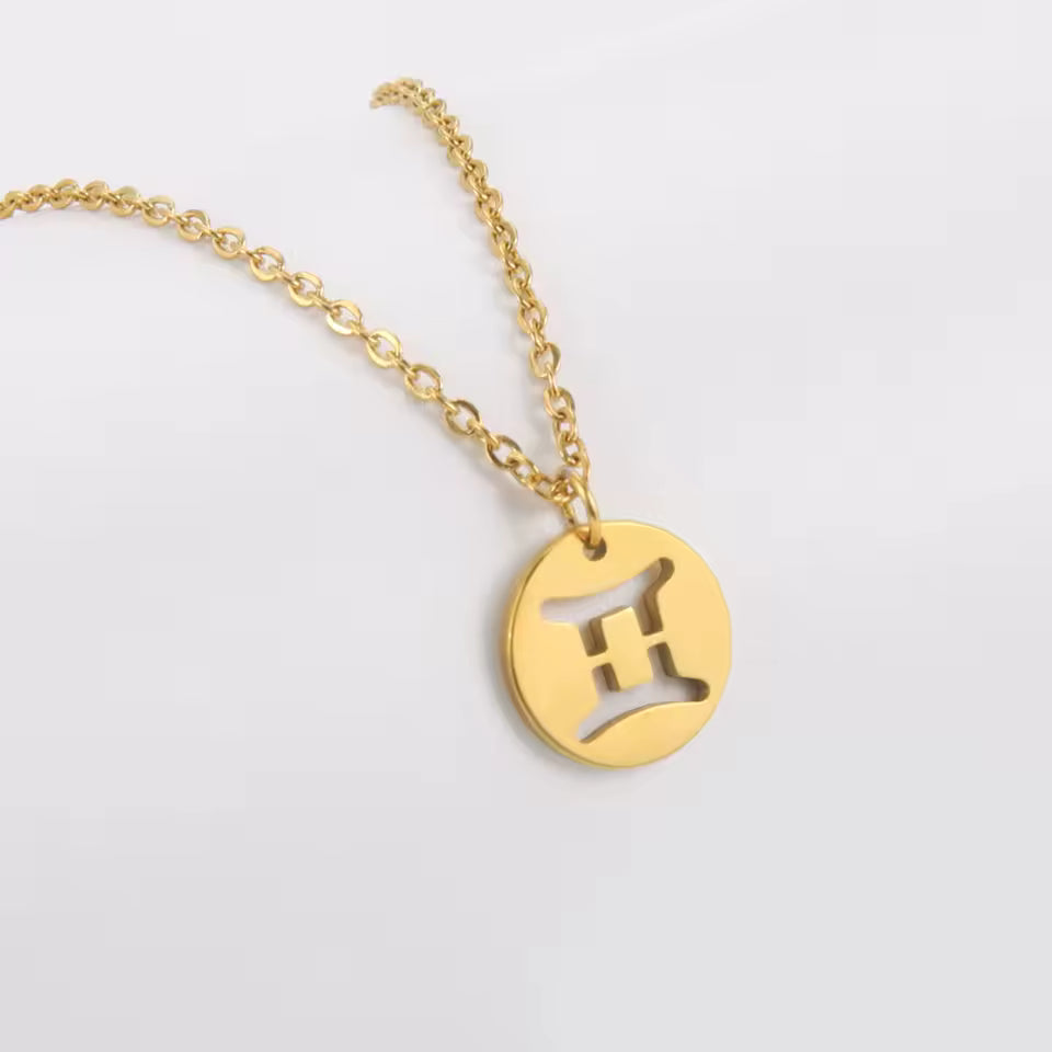 Ateloriac Pendant: Star Silhouette